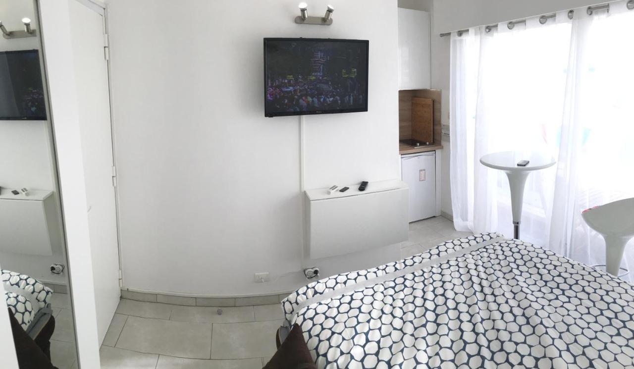 Studio Carre D'Or Situe A 50 M De La Plage Aparthotel Nizza Kültér fotó