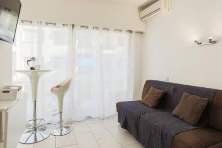 Studio Carre D'Or Situe A 50 M De La Plage Aparthotel Nizza Kültér fotó